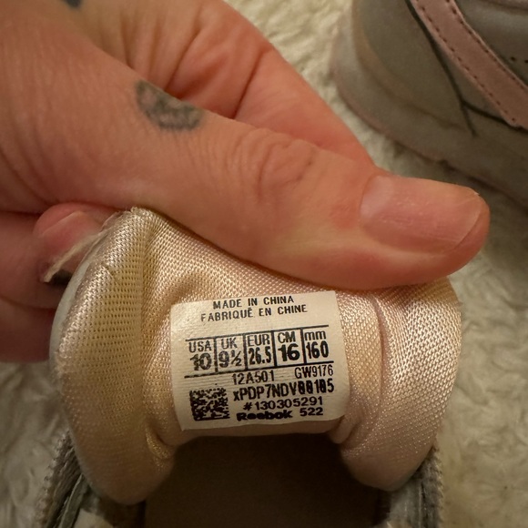 Reebok light up slip-on runners size T10 - Picture 5 of 5